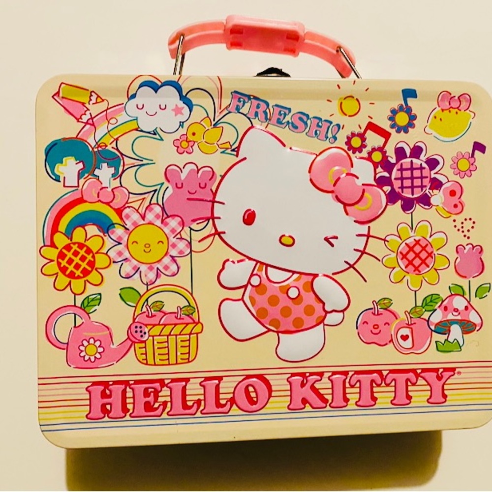 Hello Kitty Tin Exclusive Spring Collections Gem